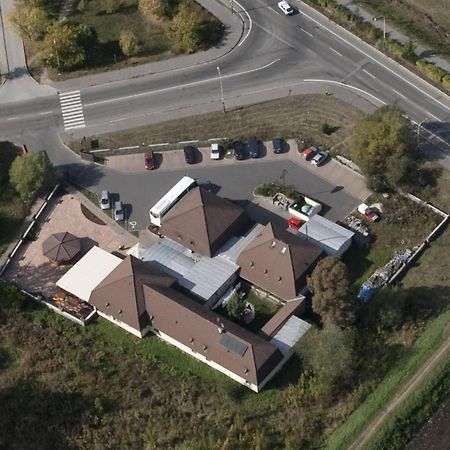 Penzion Almada Zvolen Dış mekan fotoğraf